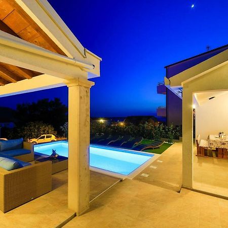 Villa Eni พรีมอชเตน ภายนอก รูปภาพ